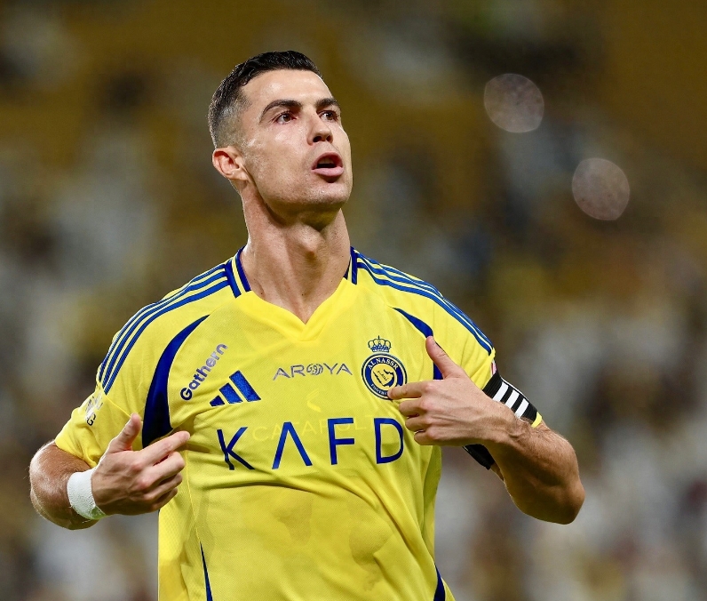 kaiyun-关于里昂发布备战花絮，赛前外线爆发，葡超任务艰巨，临场指挥获称赞的信息