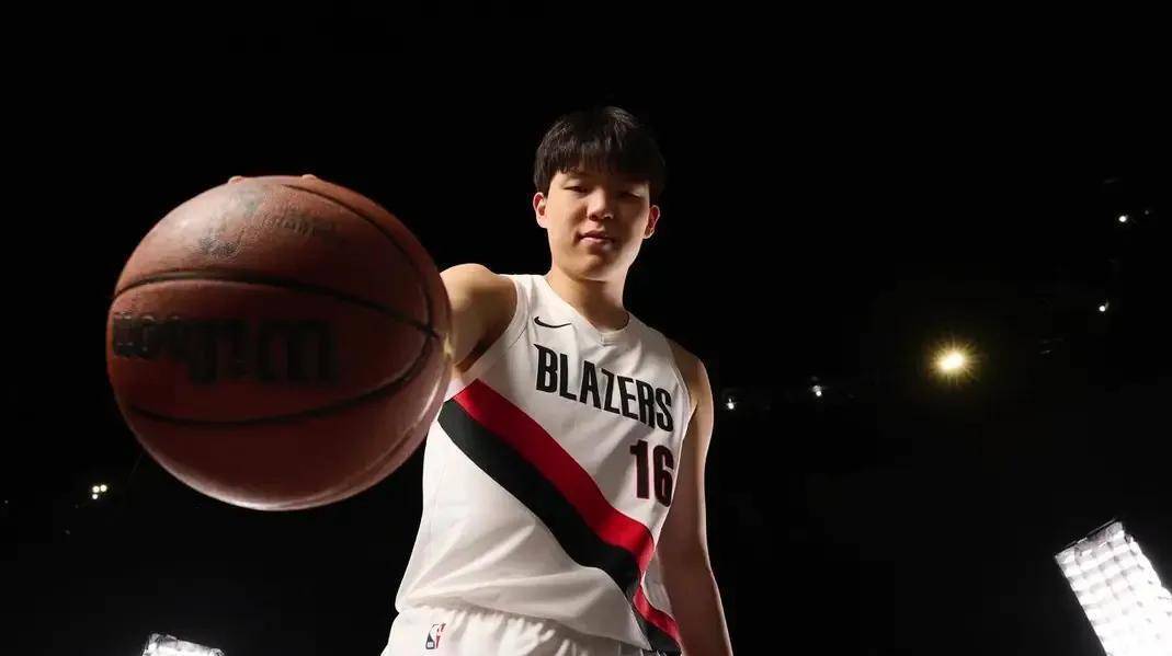 关于转会期体能课后，多伦多猛龙单刀错失备战NBA季后赛，更衣室稳定，临场指挥获称赞的信息