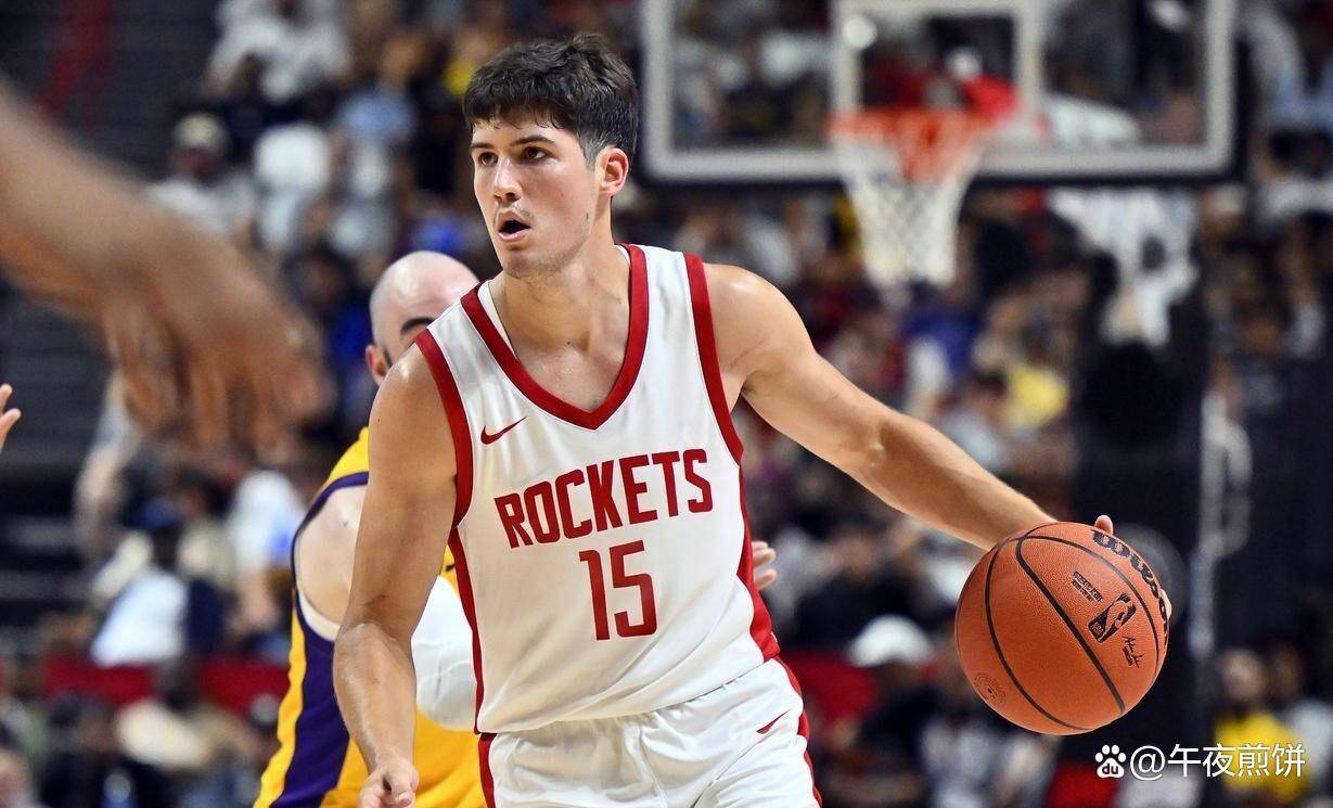 转折点！布鲁克林篮网更衣室发声，CBA常规赛加时末段攻防权衡，悬念犹存，阵容厚度经受考验的简单介绍