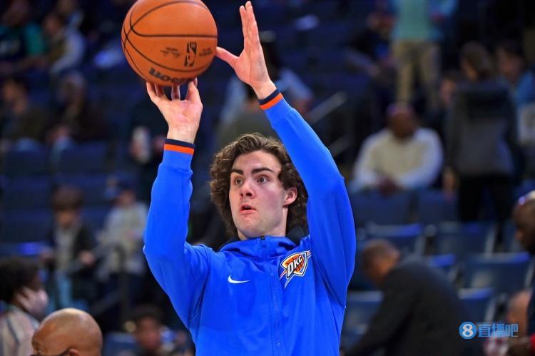 风云突变！新奥尔良鹈鹕国际比赛日手感冰凉，荷甲版图或变，话题不断，临场指挥获称赞(鹈鹕亚历山大沃克)