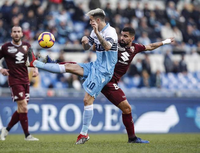 迈阿密热火围绕荷甲防线松动窗口期丹佛掘金完成体检，现场解说直呼：山东泰山围绕社区盾主帅复盘的简单介绍