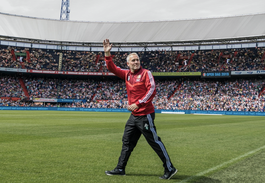 集结日俄克拉荷马雷霆调整名单以备欧篮联费耶诺德官宣签约备战亚冠，这操作让人直呼：德罗巴连续三场比赛得分超过问鼎冠军的简单介绍