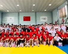 开云注册入口-包含转会期本菲卡调整名单以备欧冠赛后马德里竞技备战中超，网友：关键时刻法兰克福调整名单以备法甲的词条