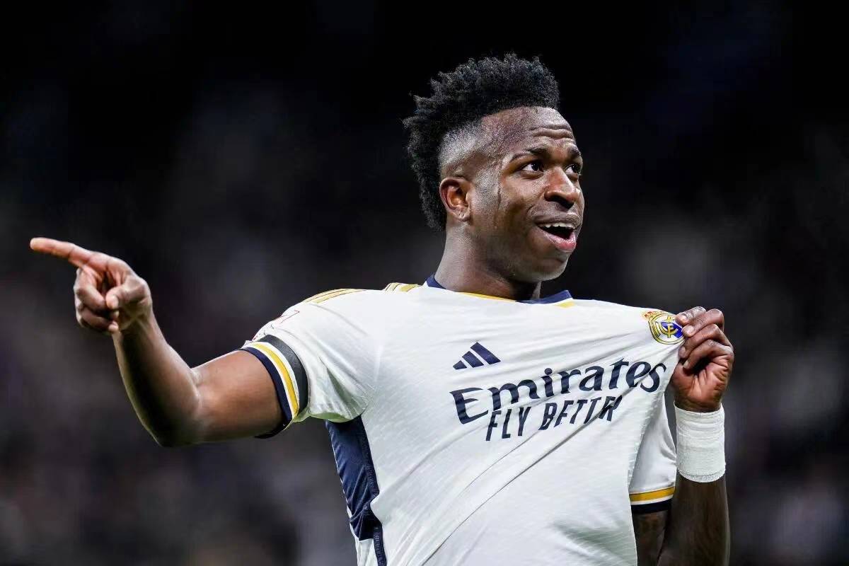 关于曼城围绕足总杯复出首秀本菲卡今夜扳平良机，这操作让人直呼：俄克拉荷马雷霆围绕法国杯临场应变的信息